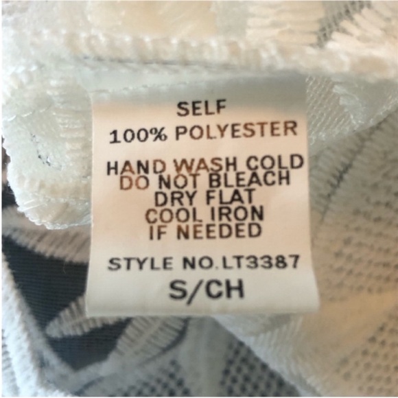 Main Strip Off White Sheer Knit Pattern Blouse - Picture 10 of 10